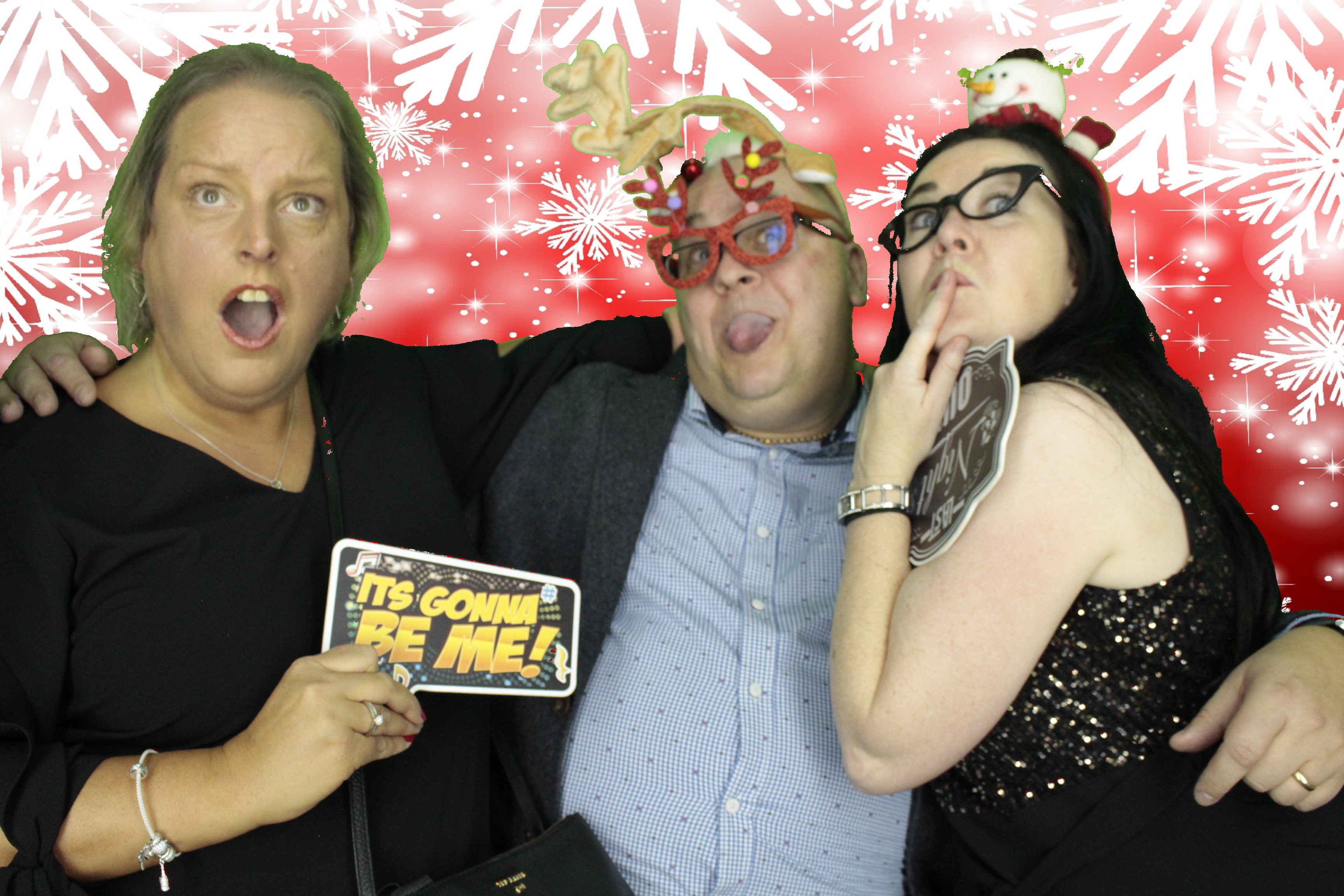 Ocean Network Express Christmas Party 2019 | View more photos from the event at gallery.myphotoboothexperience.co.uk/u/MyPhotoBoothExperienceLtd/Ocean-Network-Express-Christmas-Party-2019